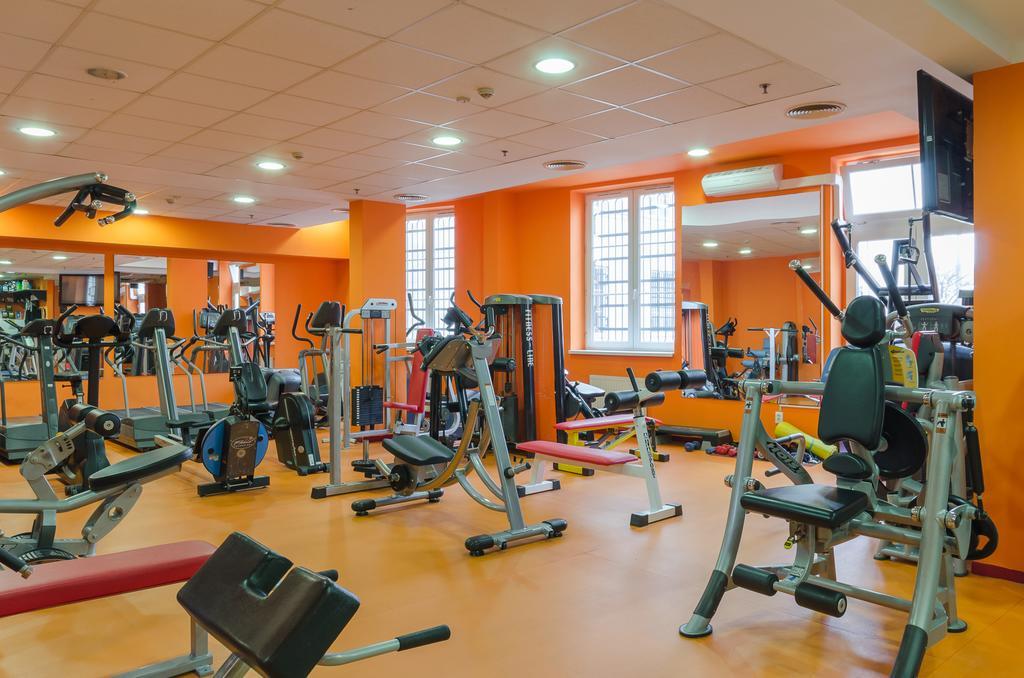 Uni-Hotel Diakotthon Miskolc Dış mekan fotoğraf