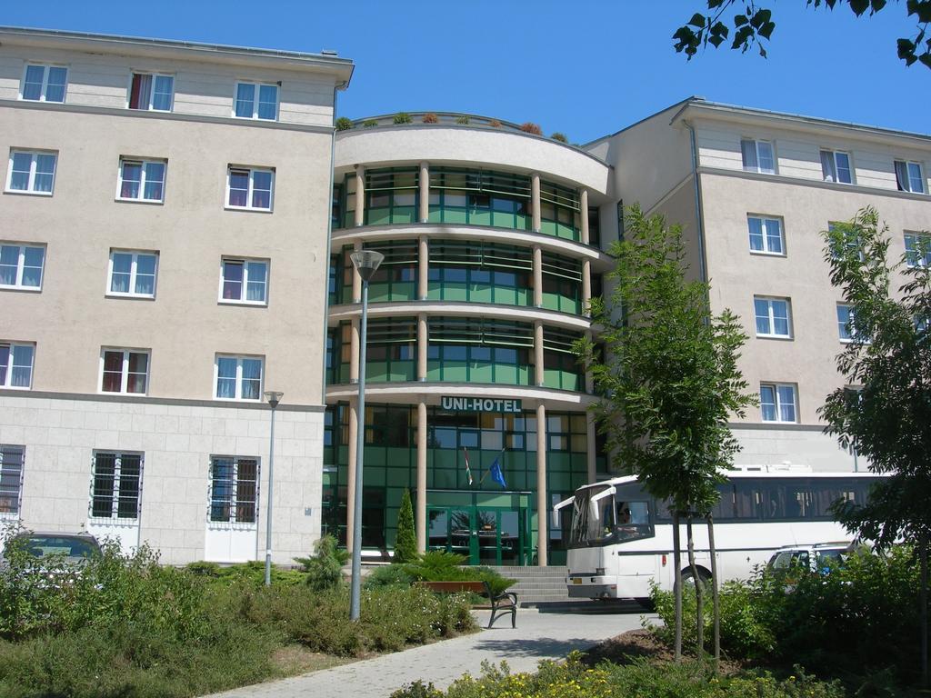Uni-Hotel Diakotthon Miskolc Dış mekan fotoğraf